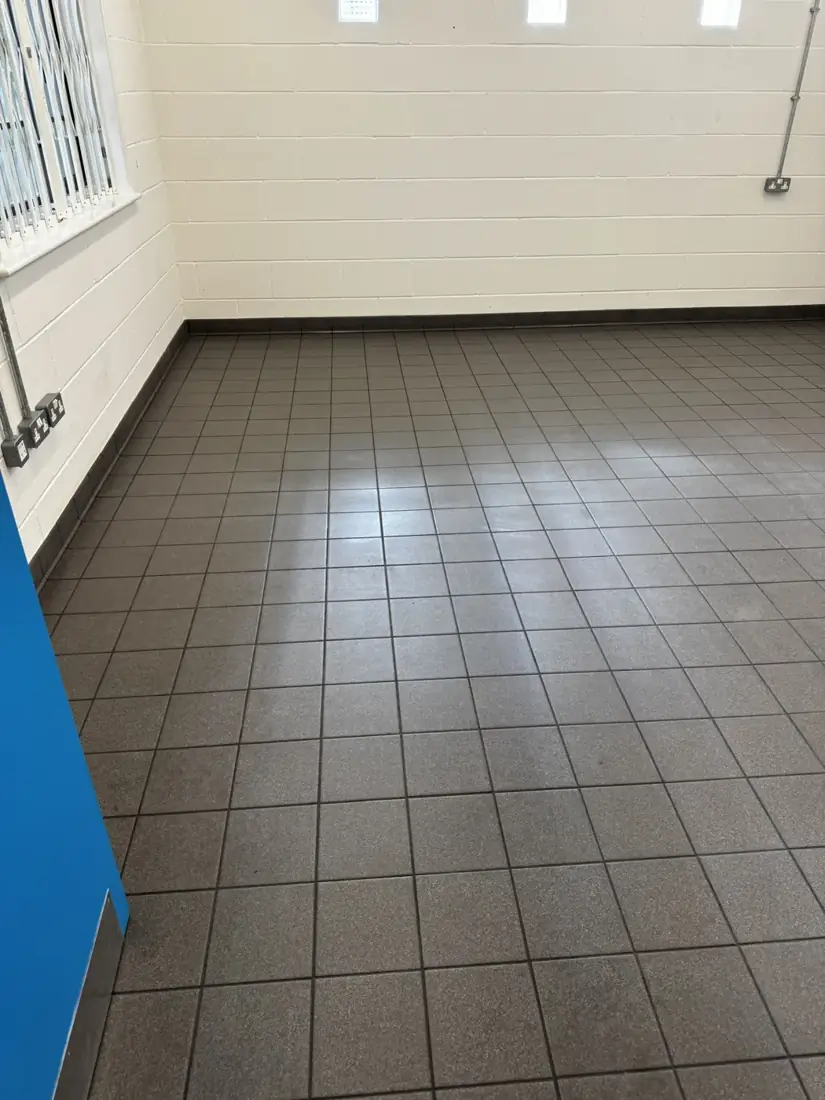 Commercial tiled floor cleaned and buffed